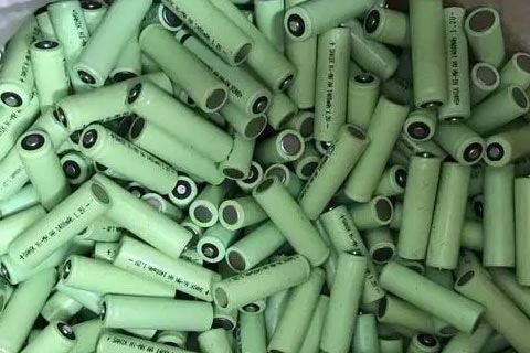 张店四宝山专业回收铅酸蓄电池✔上门回收UPS蓄电池✔干电池怎么回收